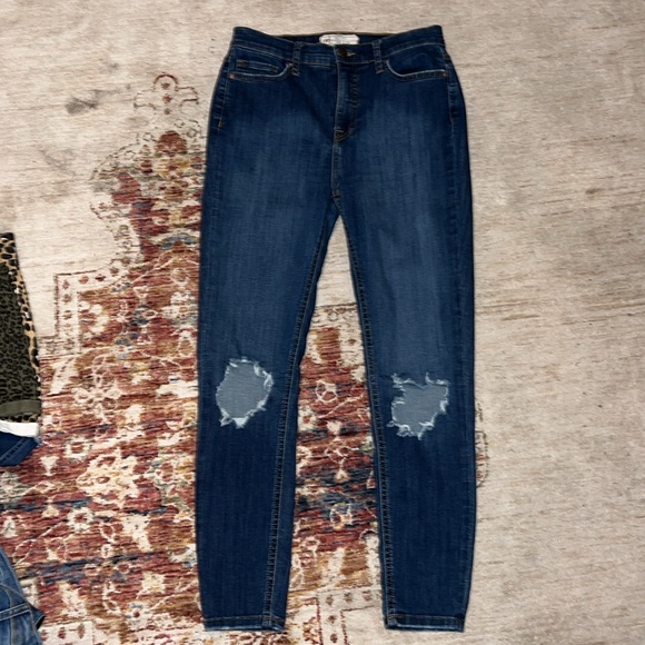 Free People High Rise Dark Wash Busted Knee Skinny Jeans Size 29 - Picture 2 of 5